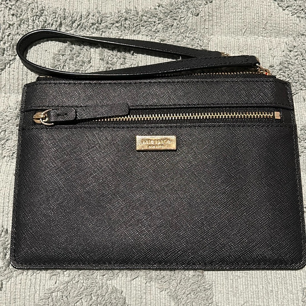 EUC Kate Spade wristlet